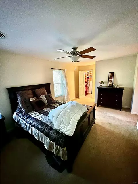 Bedroom - 420 Mayfair Dr, Ballwin, MO 63011 photo 1 of 2