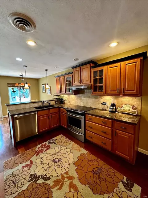 Kitchen - 420 Mayfair Dr, Ballwin, MO 63011 photo 1 of 4