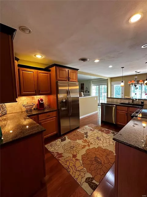Kitchen - 420 Mayfair Dr, Ballwin, MO 63011 photo 3 of 4