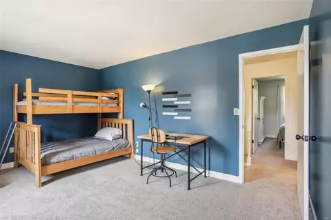 Bedroom - 2012 Emerald Crest Ct, Chesterfield, MO 63017 photo 5 of 9