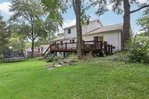 Exterior - 2012 Emerald Crest Ct, Chesterfield, MO 63017 photo 6 of 8