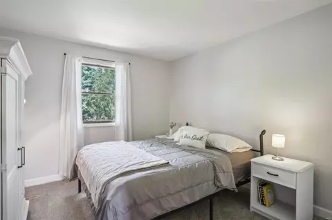 Bedroom - 2012 Emerald Crest Ct, Chesterfield, MO 63017 photo 7 of 9