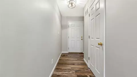 Entry Way - 208 Springbeach Dr, O'fallon, MO 63368 photo 1 of 5
