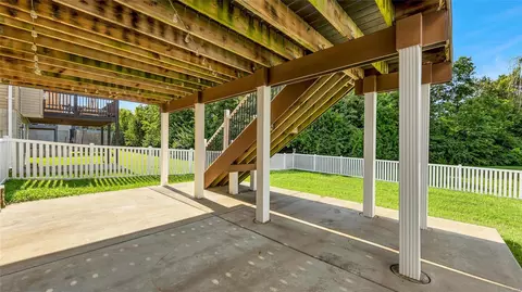 Exterior - 208 Springbeach Dr, O'fallon, MO 63368 photo 5 of 7
