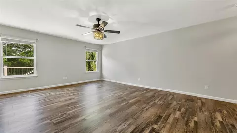Living - 208 Springbeach Dr, O'fallon, MO 63368 photo 2 of 4