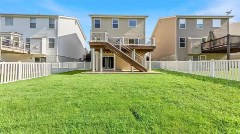 Exterior - 208 Springbeach Dr, O'fallon, MO 63368 photo 3 of 7