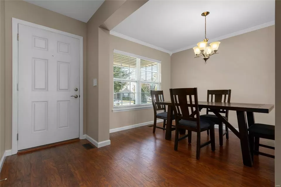 Entry Way - 913 Tower Pl, O'fallon, MO 63366 photo 1 of 6
