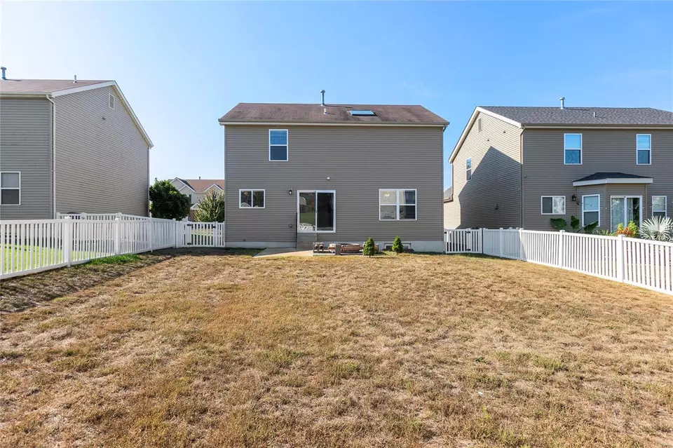 Exterior - 913 Tower Pl, O'fallon, MO 63366 photo 3 of 3