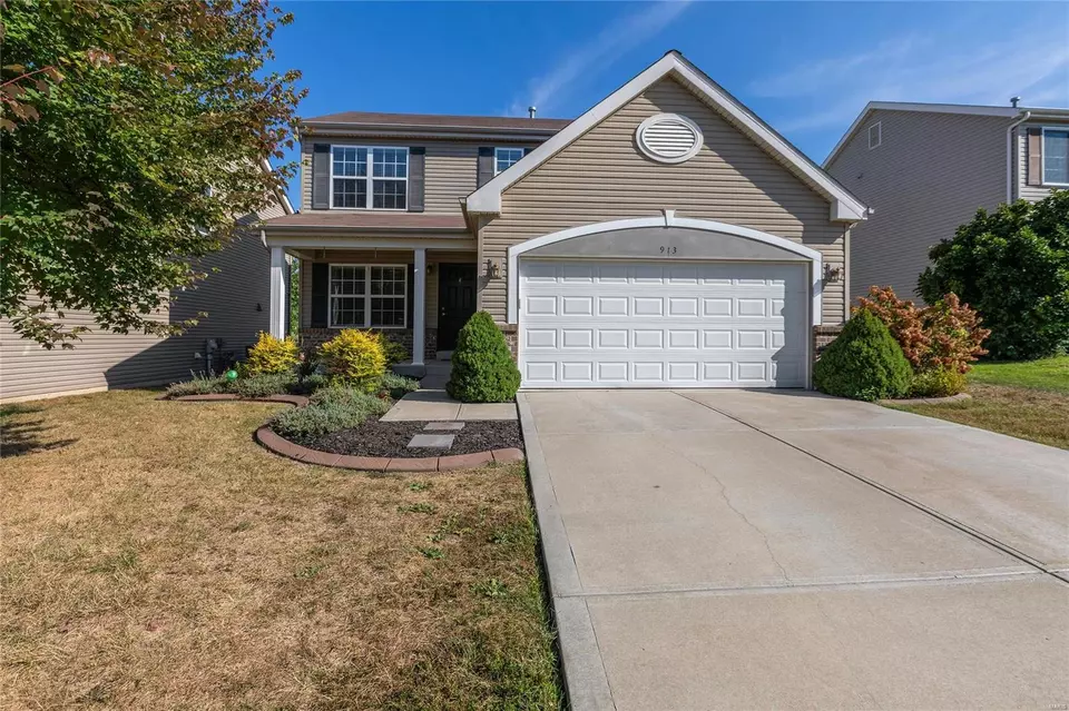 Exterior - 913 Tower Pl, O'fallon, MO 63366 photo 1 of 3