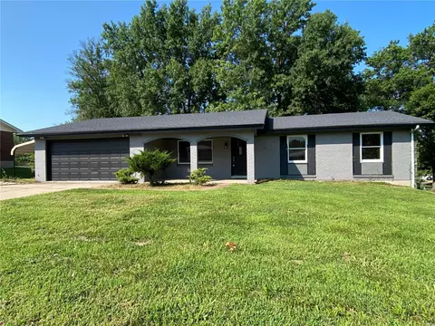 1615 Christy Dr, Saint Charles, MO 63303
