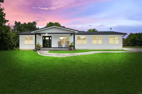 34 Cindy Ct, Wentzville, MO 63385