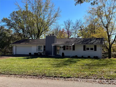 14 Northridge Hills Ct, Black Jack, MO 63033