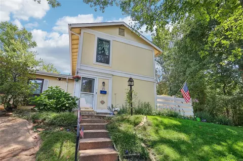 2412 Forest Shadows Dr, Saint Louis, MO 63136