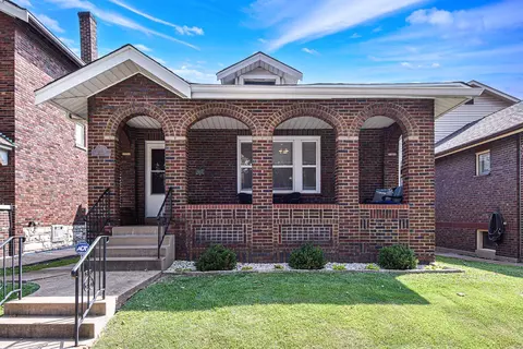 5438 Rhodes Ave, Saint Louis, MO 63109