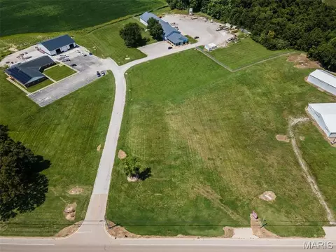 Undisclosed, Alton, IL 62035