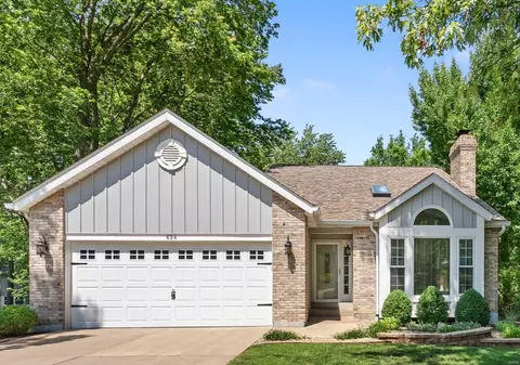 624 Lakewood Dr, Lake Saint Louis, MO 63367