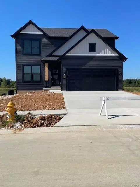 339 Valley Bluff Dr, Wentzville, MO 63385