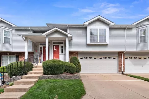 2041 Belltower Dr, Saint Peters, MO 63376