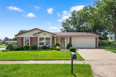 4538 Frederickton Ct, Saint Louis, MO 63128