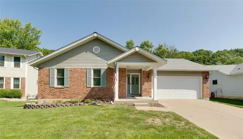 214 Barrington Dr, Saint Peters, MO 63376