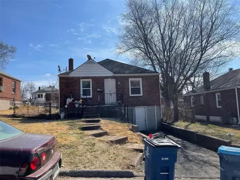 5410 Fletcher St, Saint Louis, MO 63136
