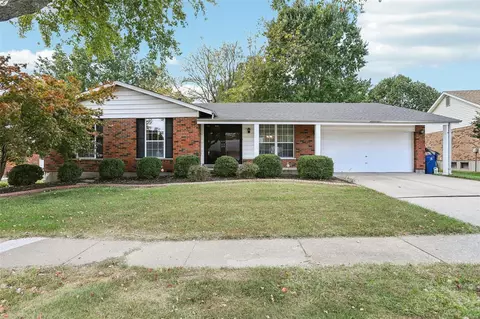14811 Verdun Estates Dr, Florissant, MO 63034