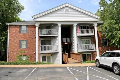 7605 Triwoods Dr #C, Saint Louis, MO 63119