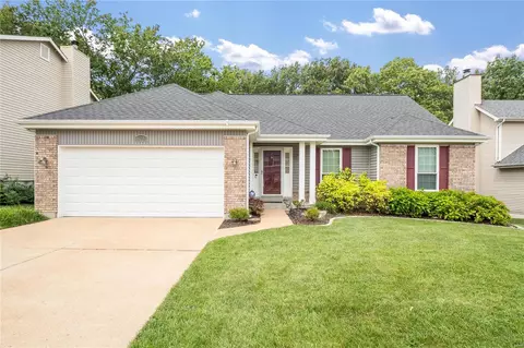 16247 Port Of Nantucket Dr, Wildwood, MO 63040