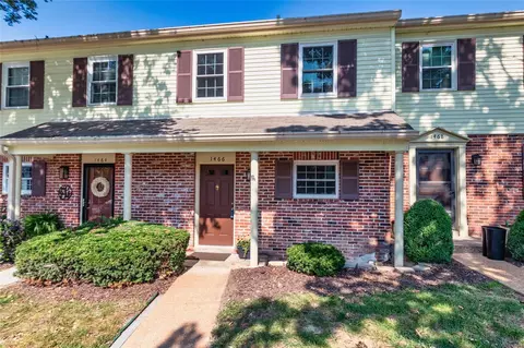 1466 Durango Ct, Fenton, MO 63026