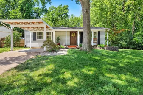 41 Hunting Creek Rd, Saint Peters, MO 63376