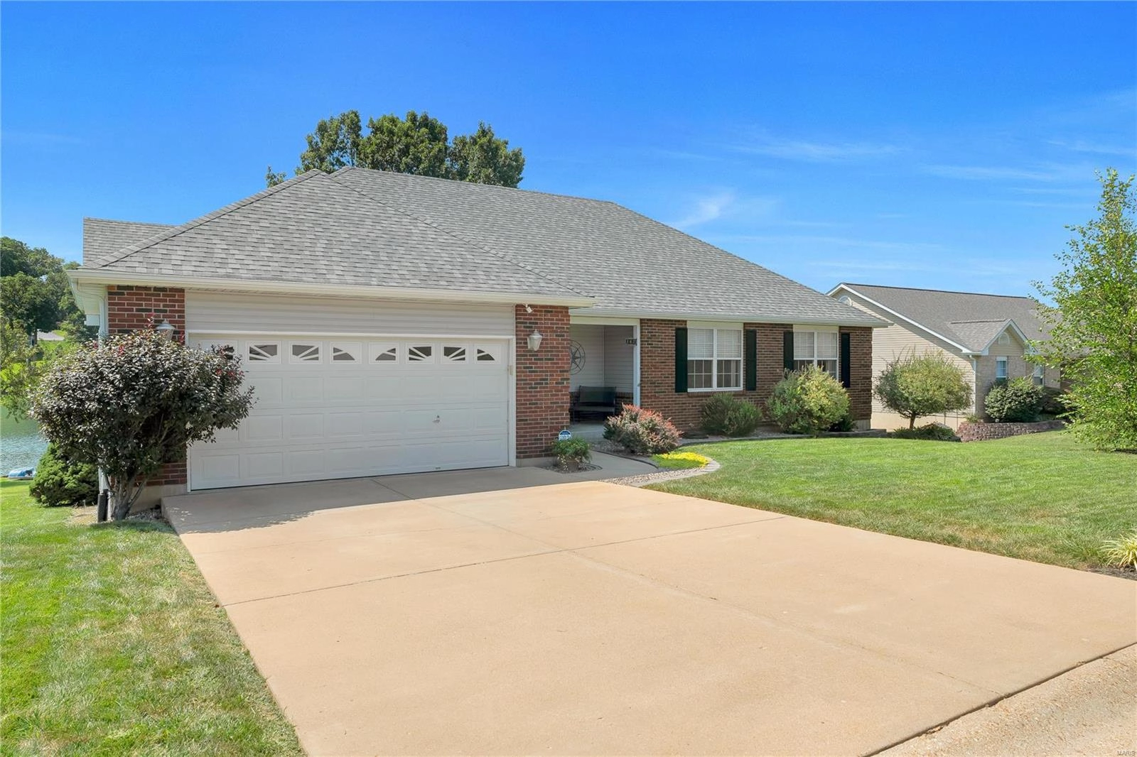 162 Bridgewater Chase Ln  