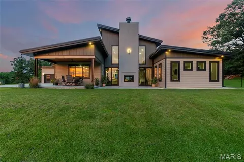 173 Tate Rdg, Cape Girardeau, MO 63701