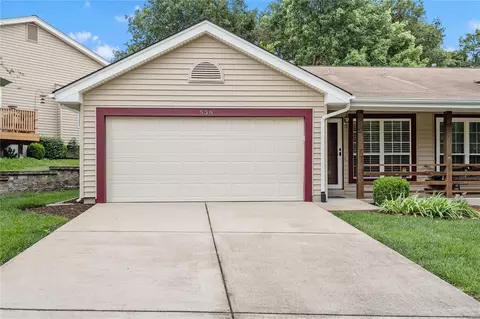 538 Spring Glen Dr, Ballwin, MO 63021