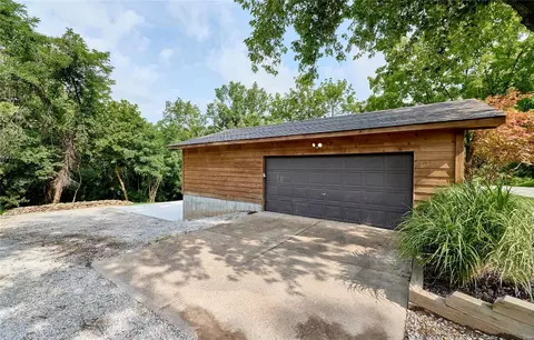Exterior - 255 Washington St, Augusta, MO 63332 photo 6 of 7