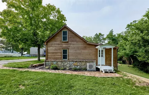 Exterior - 255 Washington St, Augusta, MO 63332 photo 3 of 7