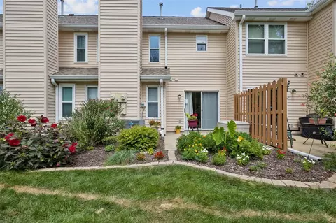Exterior - 1429 Tahoe Valley Ct, Ballwin, MO 63021 photo 5 of 7