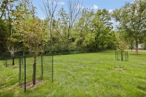 Exterior - 1429 Tahoe Valley Ct, Ballwin, MO 63021 photo 4 of 7