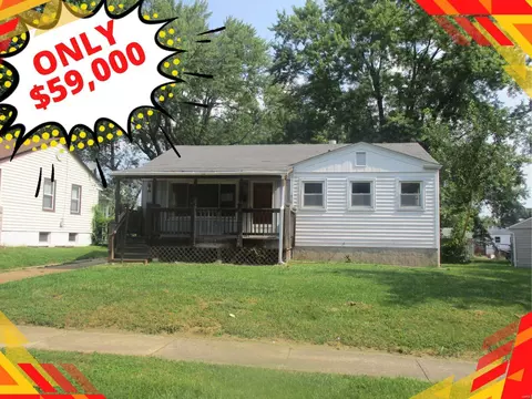 415 Marechal Ln, Florissant, MO 63031