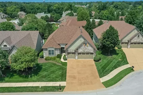 8 Maryells Way, Saint Charles, MO 63303