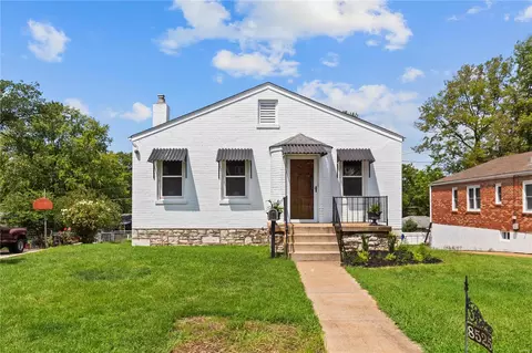 8525 Mathilda Ave, Saint Louis, MO 63123
