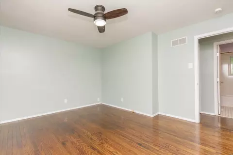 Bedroom - 476 Applestone Dr, Ballwin, MO 63021 photo 1 of 9