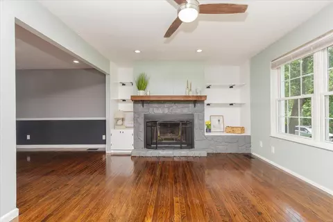 Living - 476 Applestone Dr, Ballwin, MO 63021 photo 5 of 9