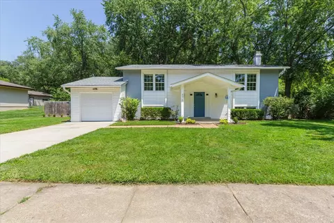 Exterior - 476 Applestone Dr, Ballwin, MO 63021 photo 9 of 10