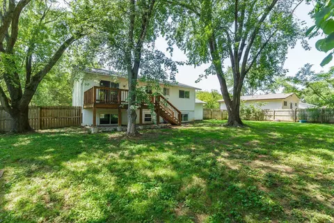 Exterior - 476 Applestone Dr, Ballwin, MO 63021 photo 3 of 10