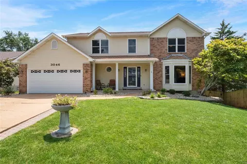 3046 Arrowhead Point Dr, Saint Louis, MO 63129