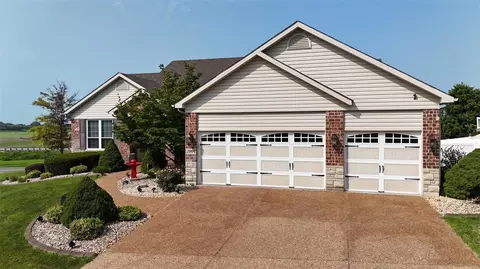 2004 Homefield Rdg, O'fallon, MO 63366