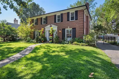 648 Barstow Pl, Saint Louis, MO 63119