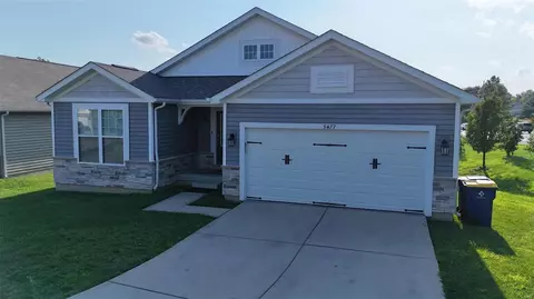 5477 Misty Crossing Ct, Florissant, MO 63034