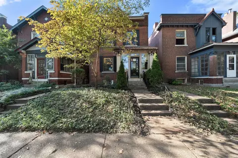 3960 Arsenal St, Saint Louis, MO 63116