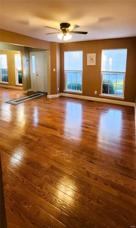 Living - 12 Beacon Trail Ct, O'fallon, MO 63366 photo 1 of 5